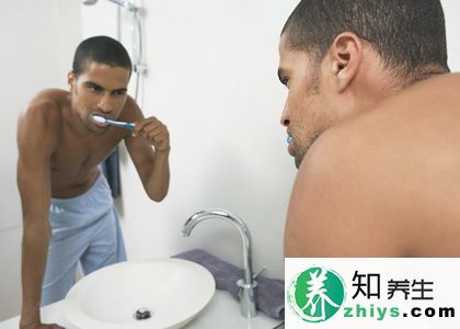 男人不刷牙