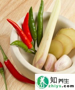 晚上吃姜等于吃砒霜 6类食物碰不得