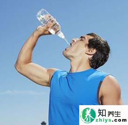 喝杯水
