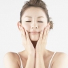 睡前哪些好的护肤习惯能养出嫩白肌肤？