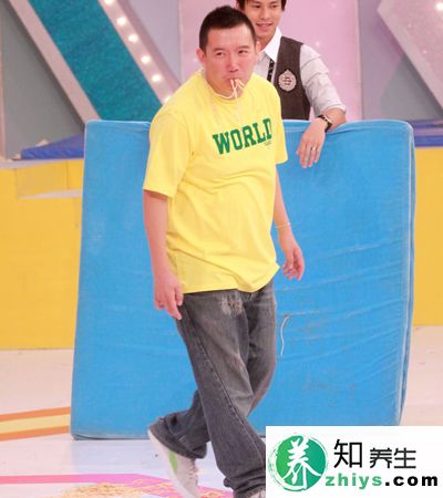  杜泽文减肥成功秀人鱼线 激瘦28斤变型男 